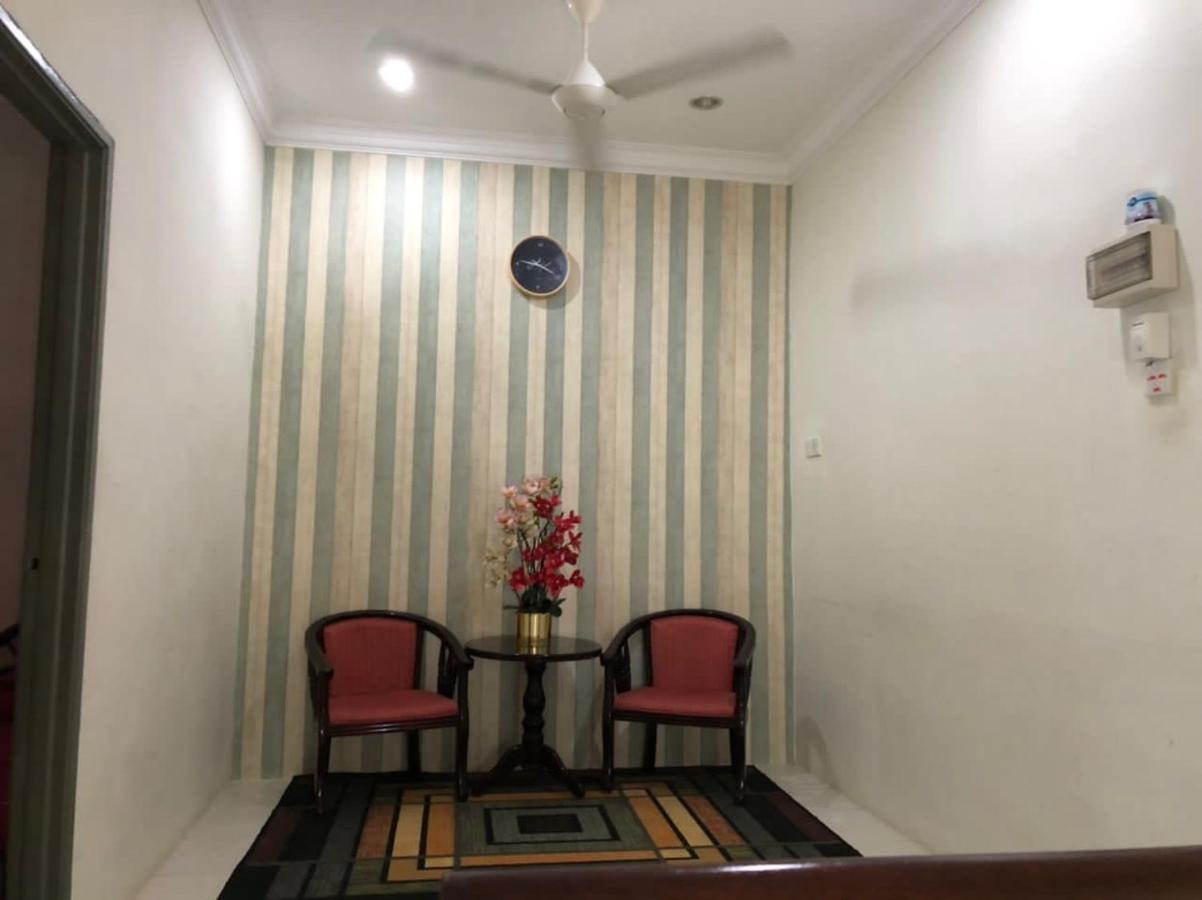 Makmur Homestay Taiping Esterno foto