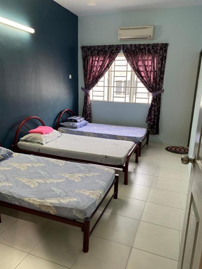 Makmur Homestay Taiping Esterno foto