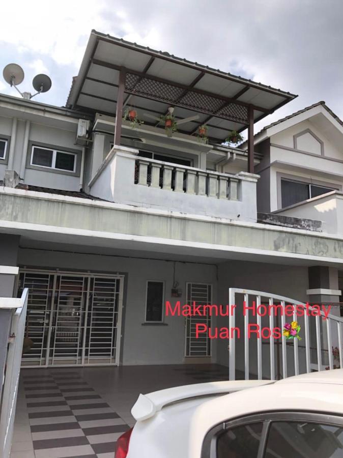 Makmur Homestay Taiping Esterno foto