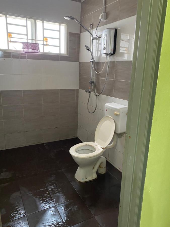 Makmur Homestay Taiping Esterno foto